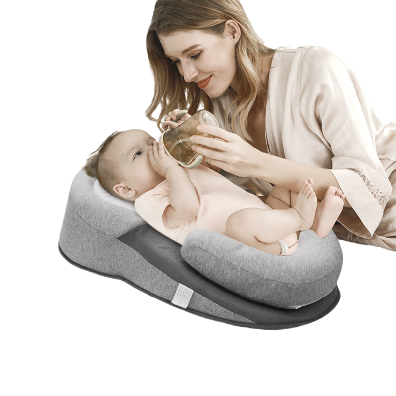Baby feeding pillow